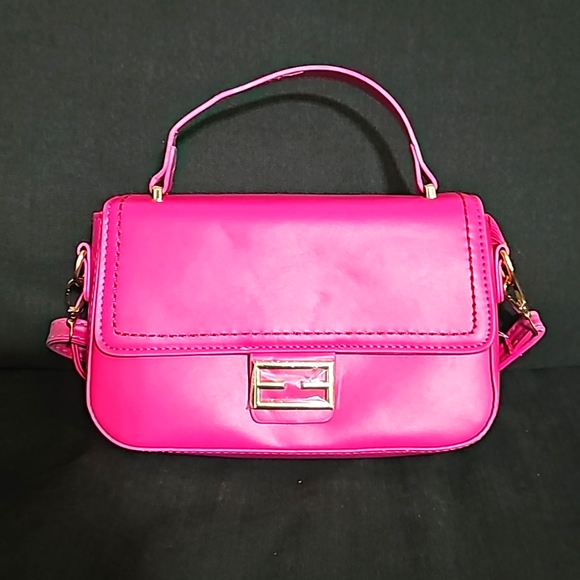 Hot Pink Purse - Picture 2 of 4